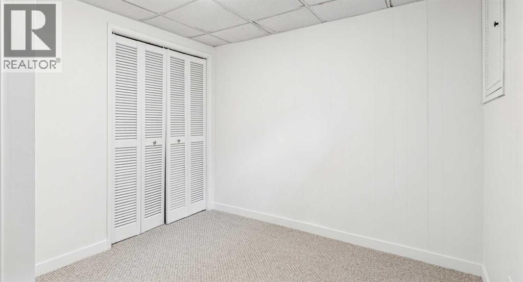 3335 Oakwood Drive Sw, Calgary, Alberta  T2V 4V6 - Photo 29 - A2277744