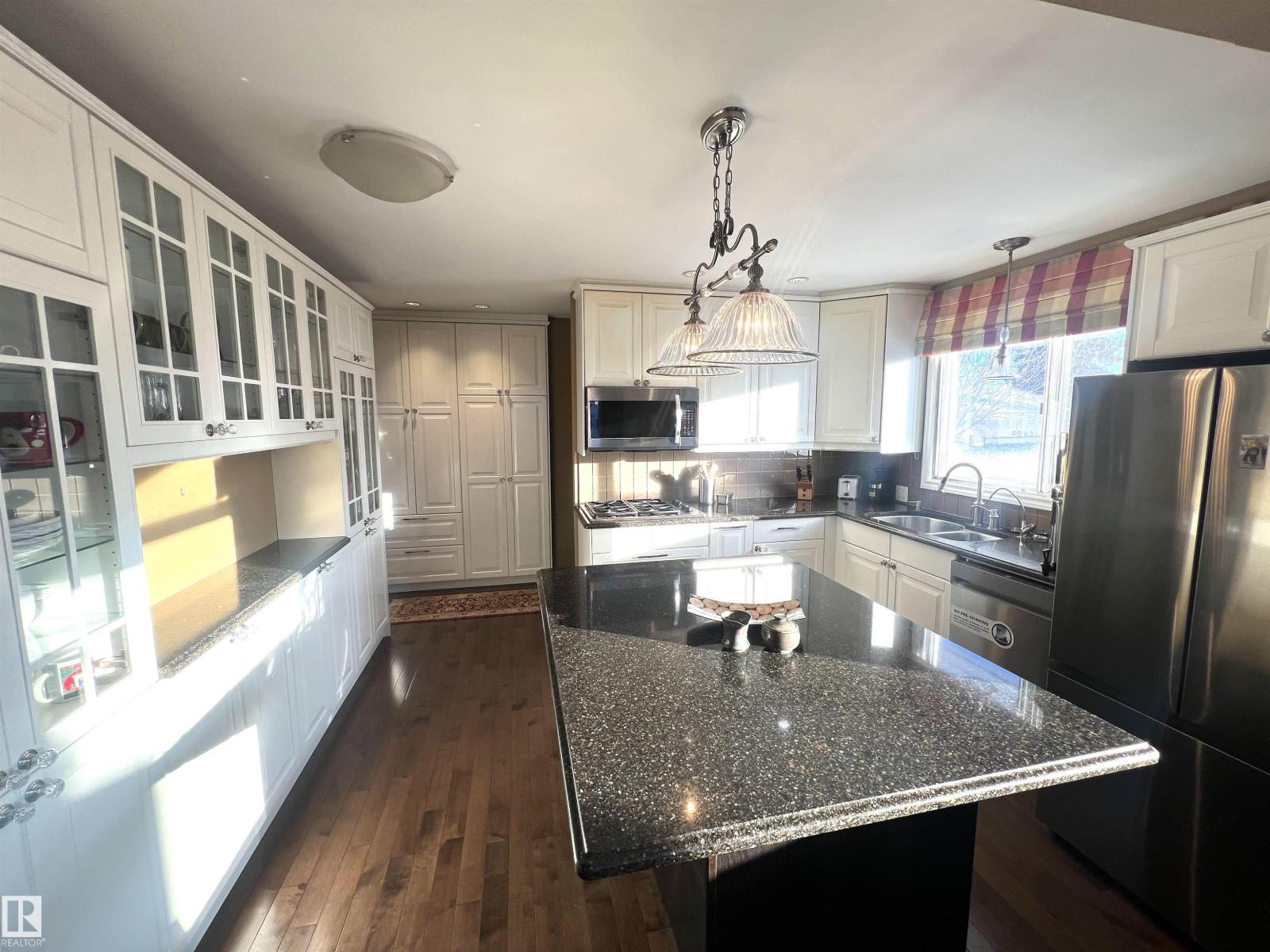 15003 81 St Nw, Edmonton, Alberta  T5C 1P4 - Photo 4 - E4474221