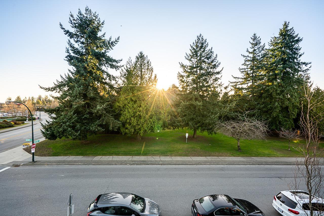 313 1830 E Southmere Crescent, Surrey, British Columbia  V4A 9C2 - Photo 25 - R3095099