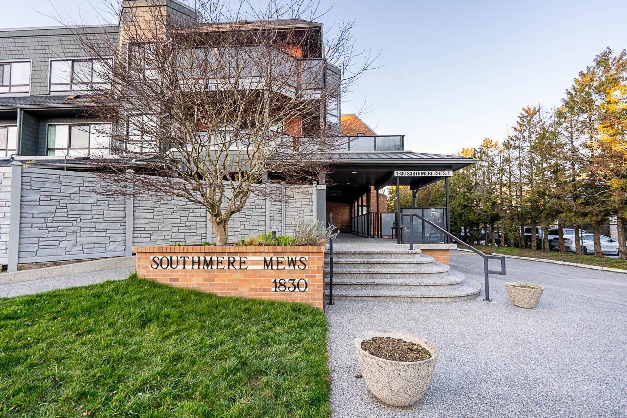 313 1830 E Southmere Crescent, Surrey, British Columbia  V4A 9C2 - Photo 29 - R3095099