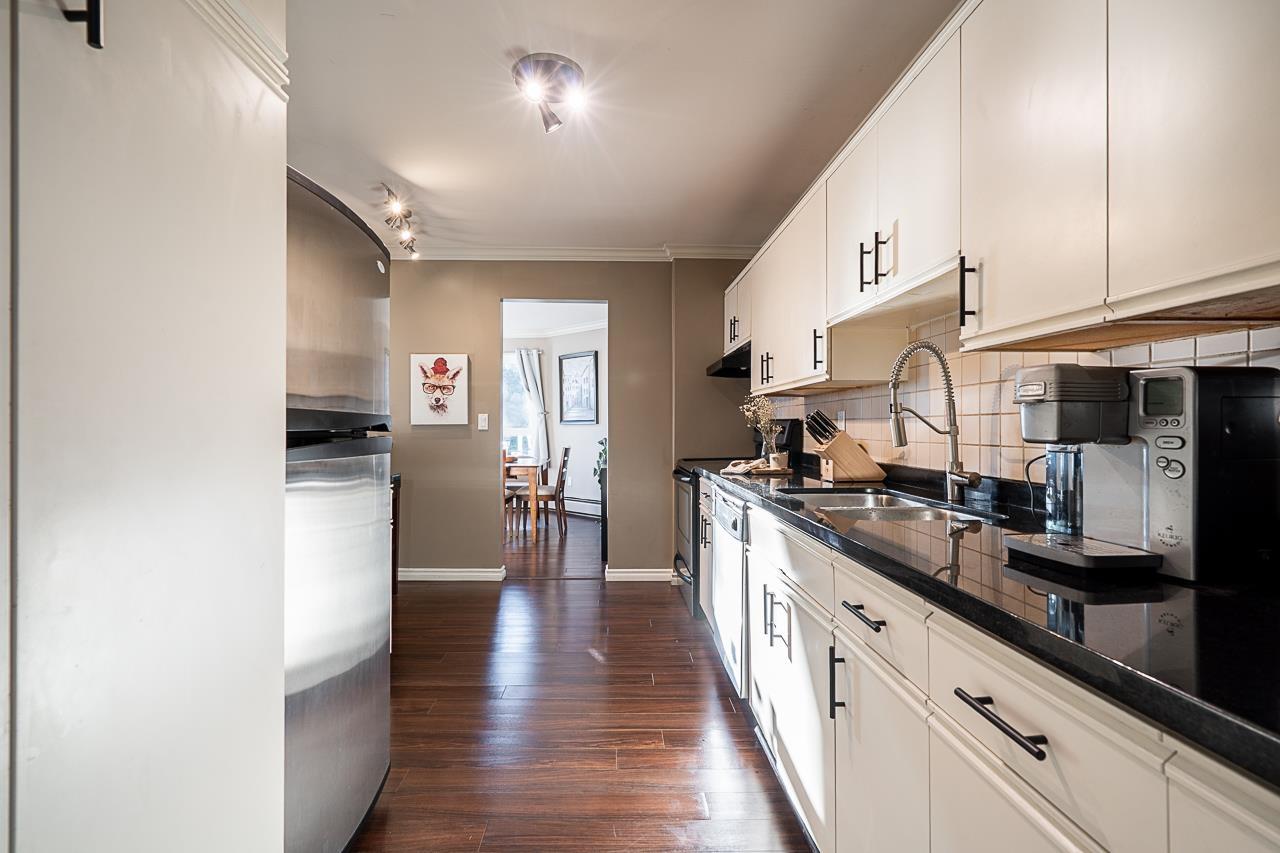 313 1830 E Southmere Crescent, Surrey, British Columbia  V4A 9C2 - Photo 7 - R3095099