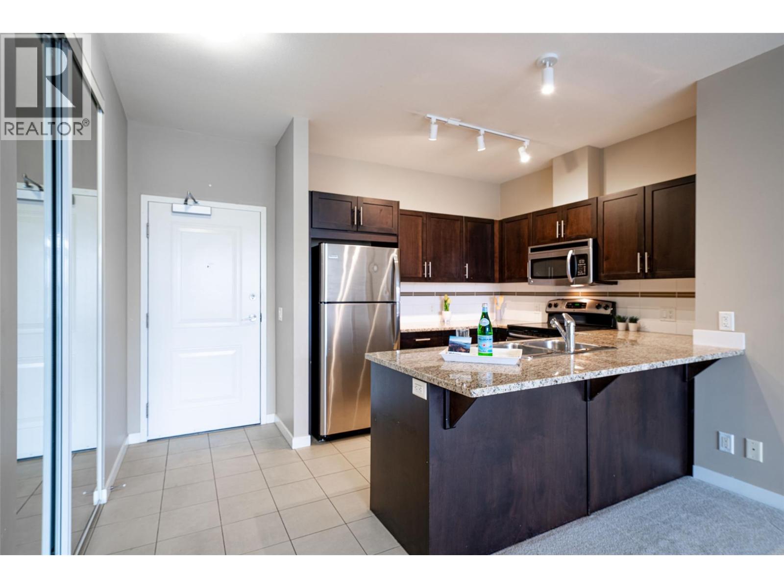 1350 Ridgeway Drive Unit# 211, Kelowna, British Columbia  V1Y 9T8 - Photo 9 - 10376644