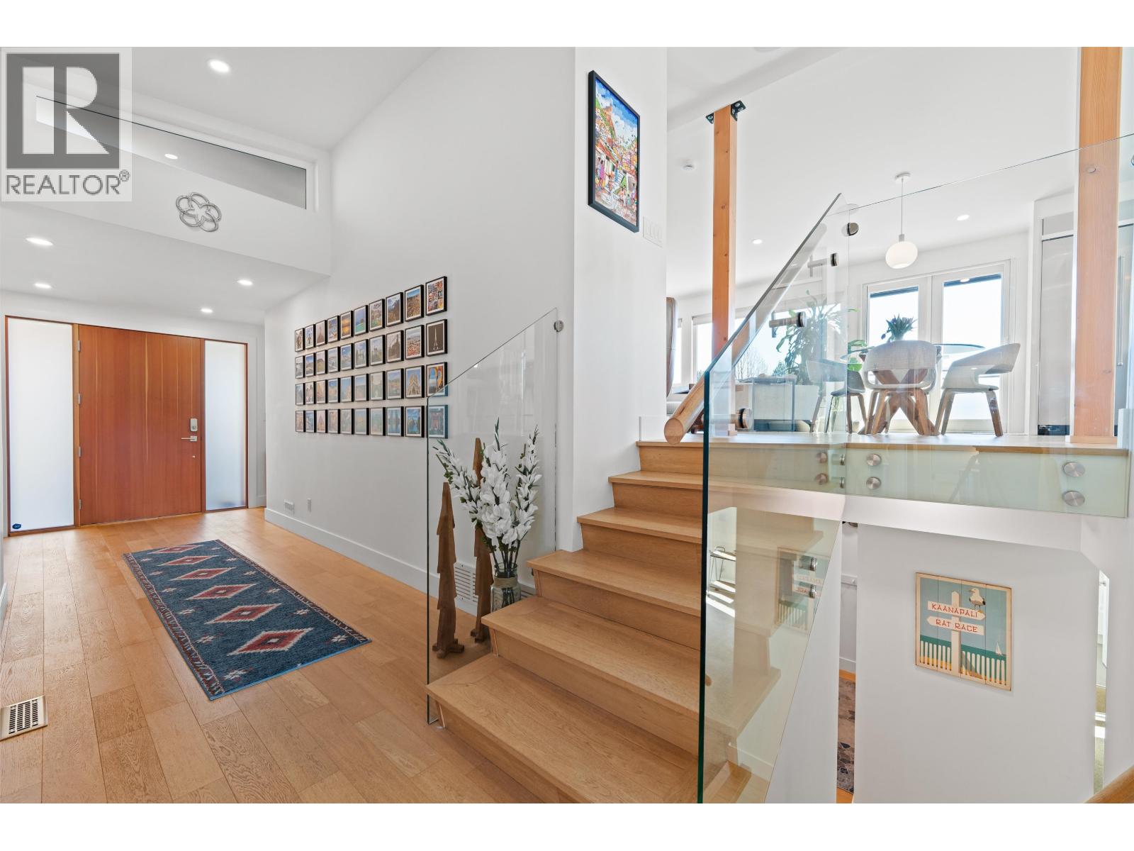 2907 Eddystone Crescent, North Vancouver, British Columbia  V7H 1B8 - Photo 2 - R3095010