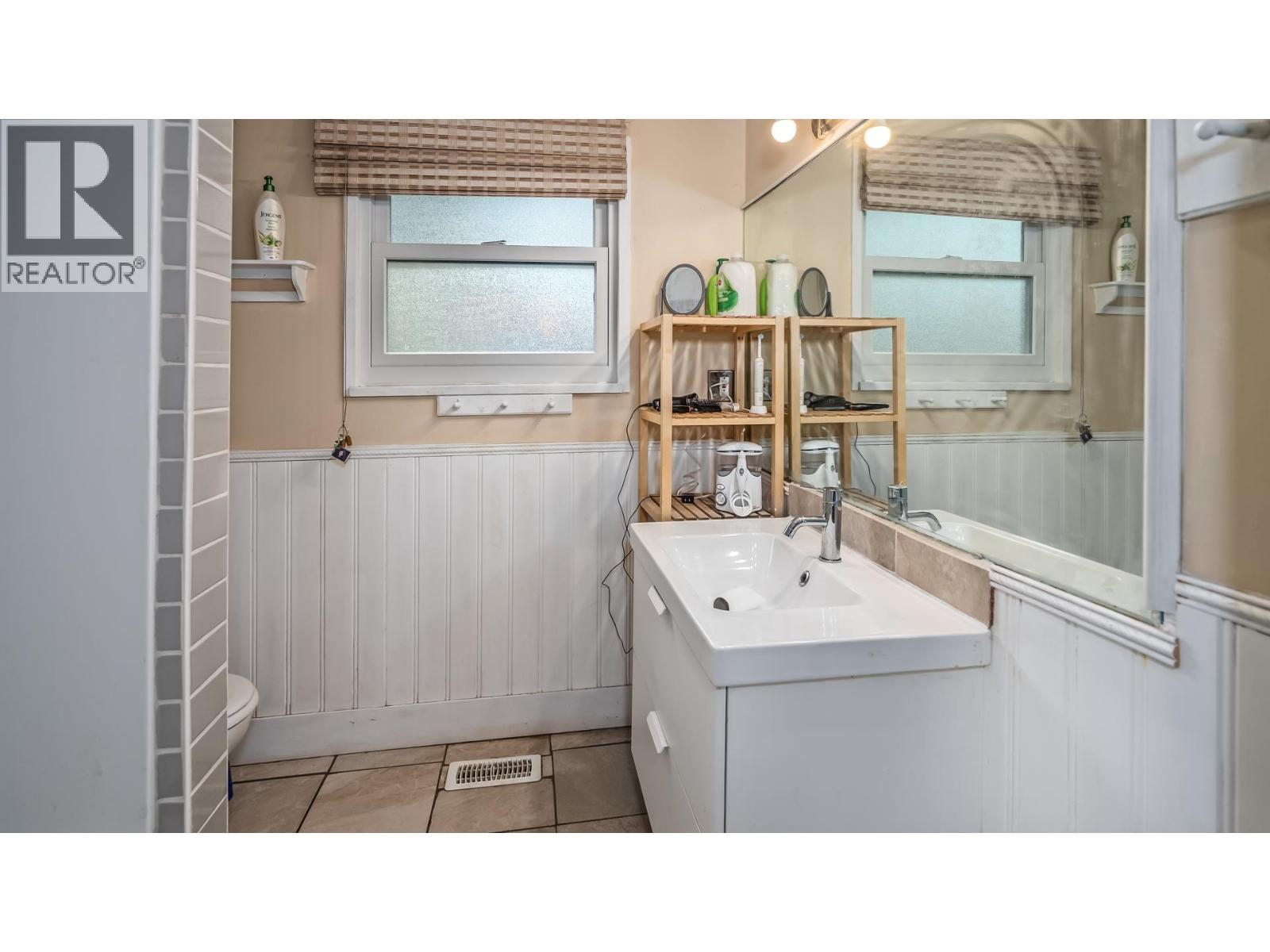 11891 Number 2 Road, Richmond, British Columbia  V7E 2E9 - Photo 25 - R3094598