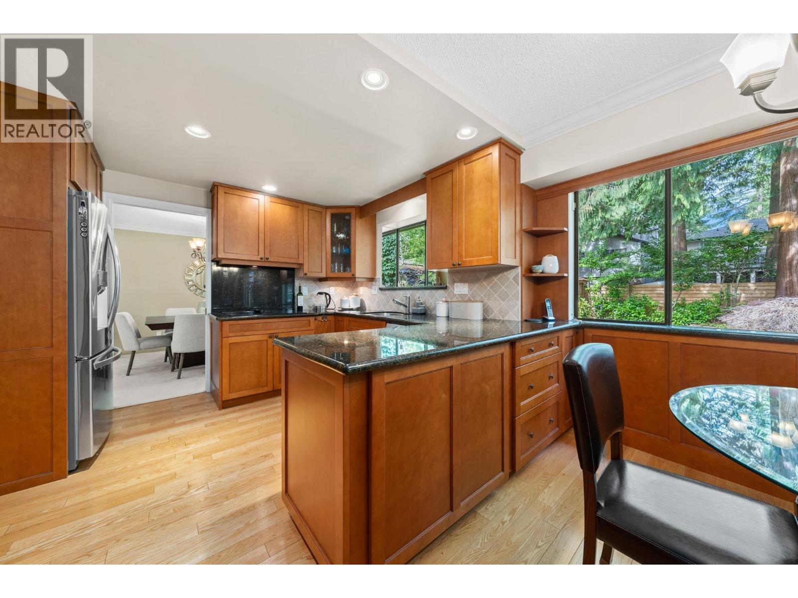 1168 Canyon Boulevard, North Vancouver, British Columbia  V7R 2K4 - Photo 14 - R3094985