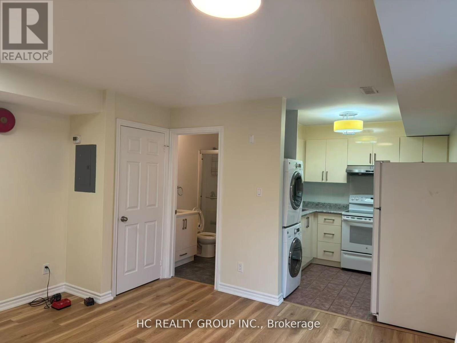 2 - 1606 Queen Street E, Toronto, Ontario  M4L 1G2 - Photo 4 - E12592548