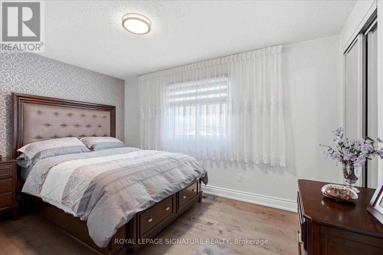 40 Lyton Crescent, Hamilton, Ontario  L8J 2C9 - Photo 13 - X12836124