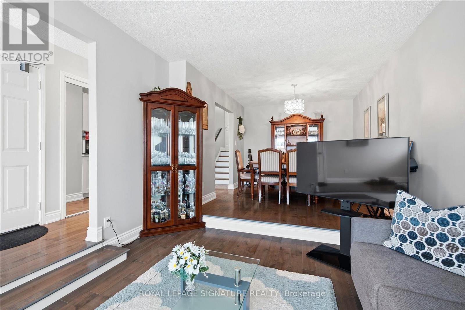 40 Lyton Crescent, Hamilton, Ontario  L8J 2C9 - Photo 5 - X12836124