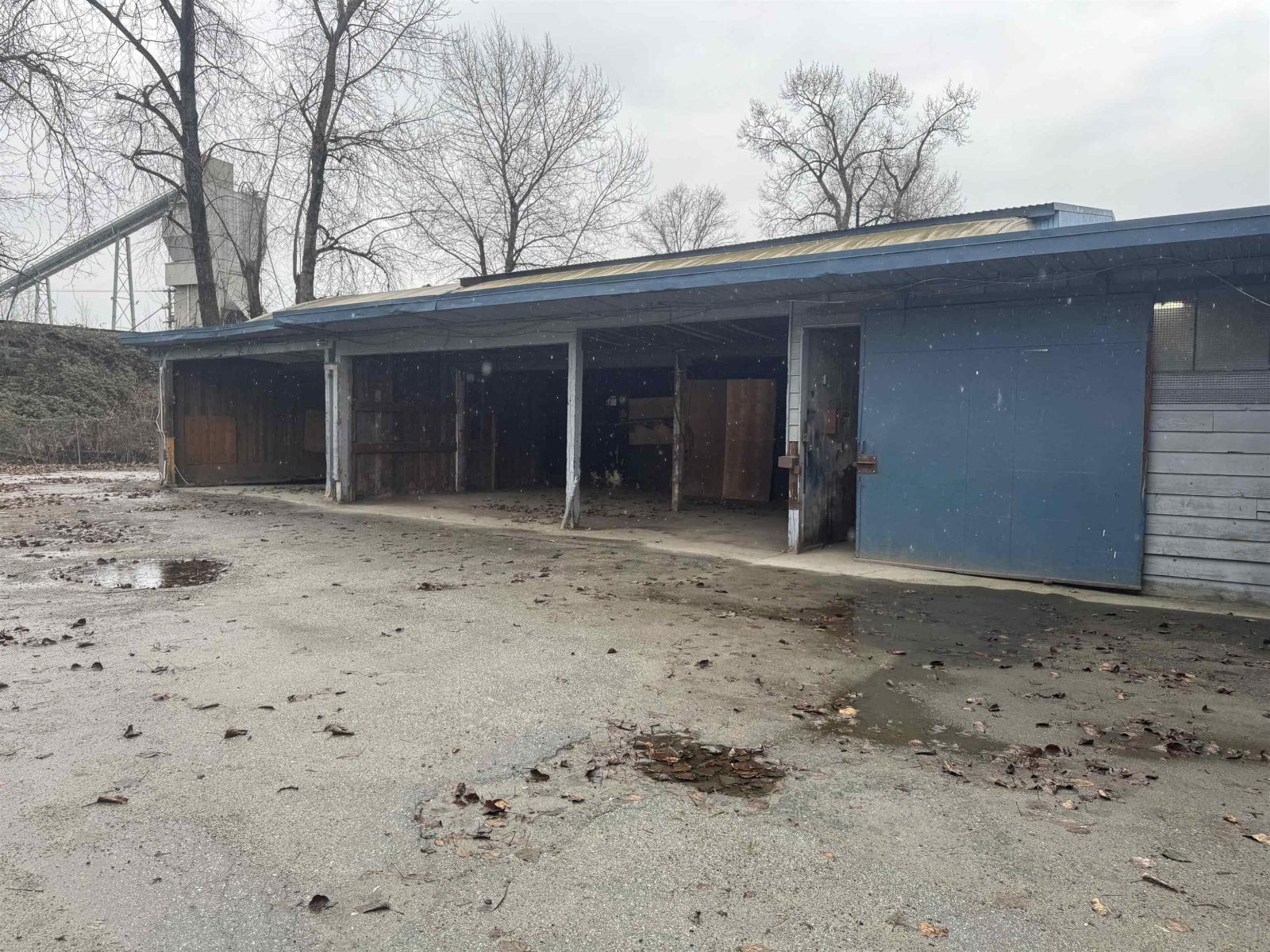 12205 Industrial Road, Surrey, British Columbia  V3V 3S1 - Photo 2 - C8076652