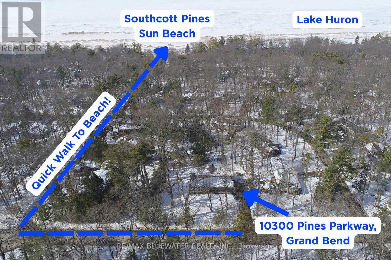 10300 Pines Parkway, Lambton Shores, Ontario  N0M 1T0 - Photo 5 - X12836838