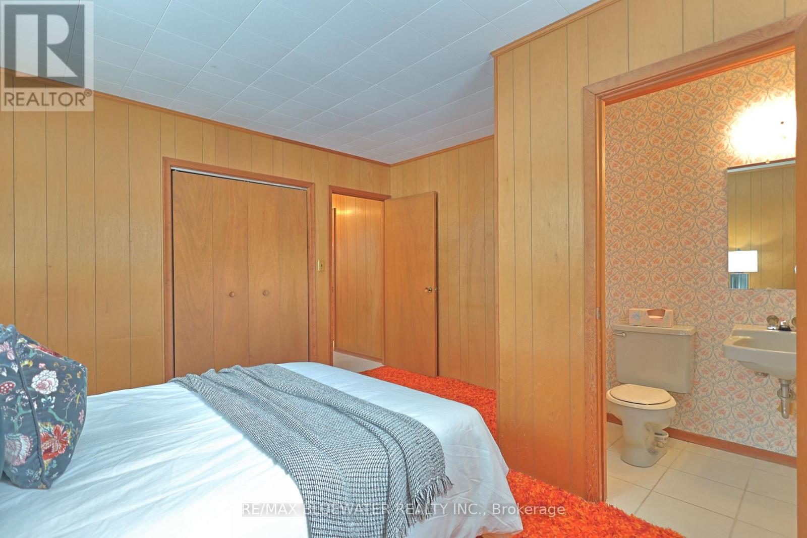 10318 Riverside Drive, Lambton Shores, Ontario  N0M 1T0 - Photo 21 - X12836844