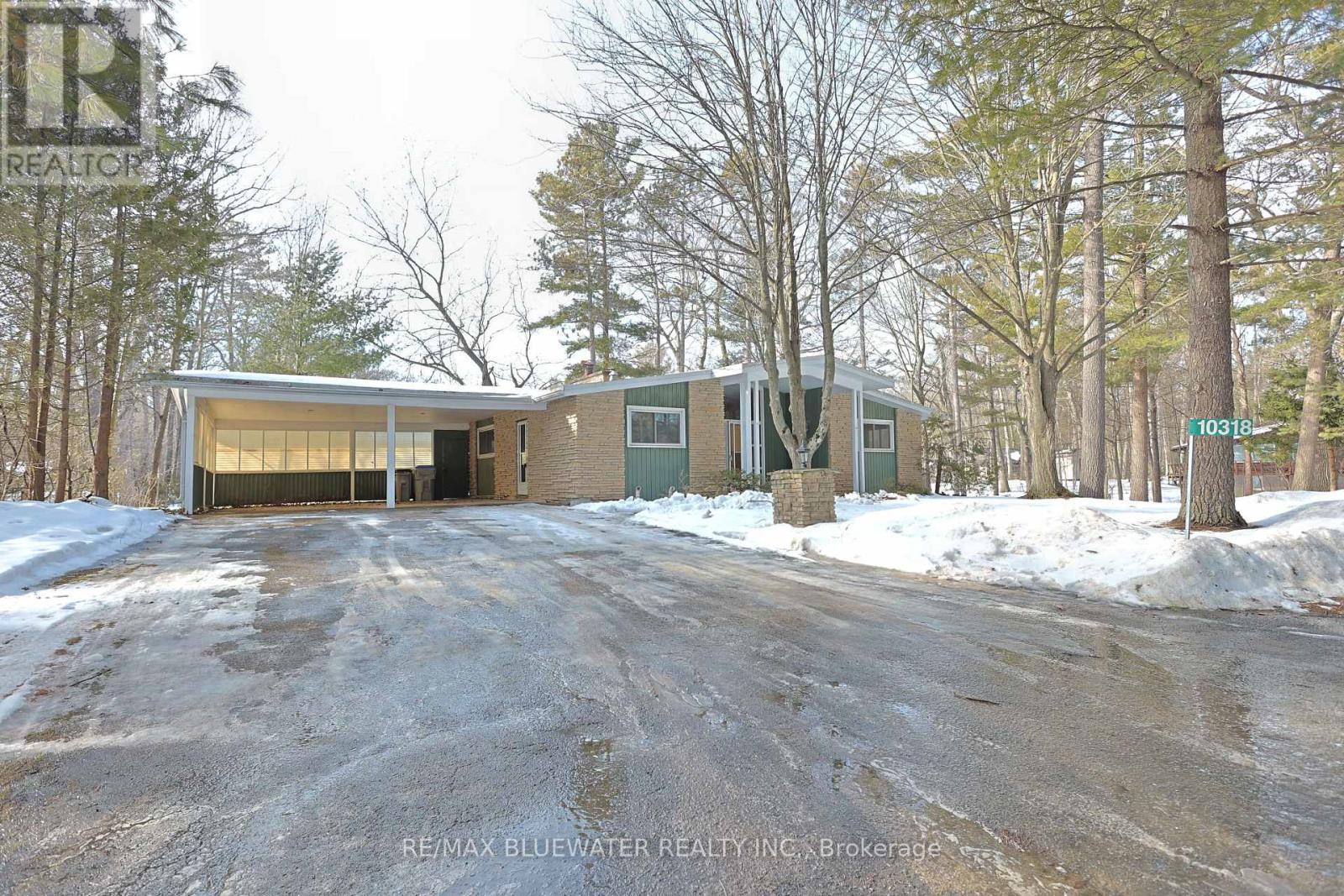 10318 Riverside Drive, Lambton Shores, Ontario  N0M 1T0 - Photo 6 - X12836844