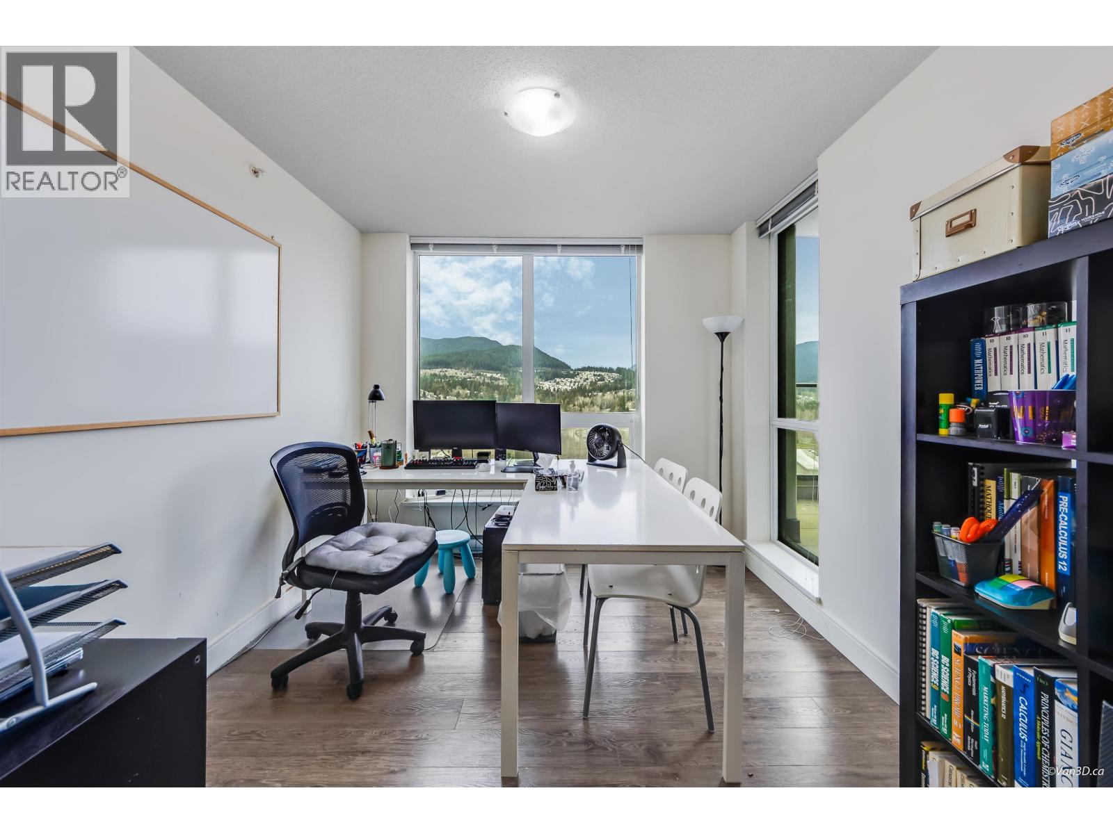 2208 3007 Glen Drive, Coquitlam, British Columbia  V3B 0L8 - Photo 16 - R2972734