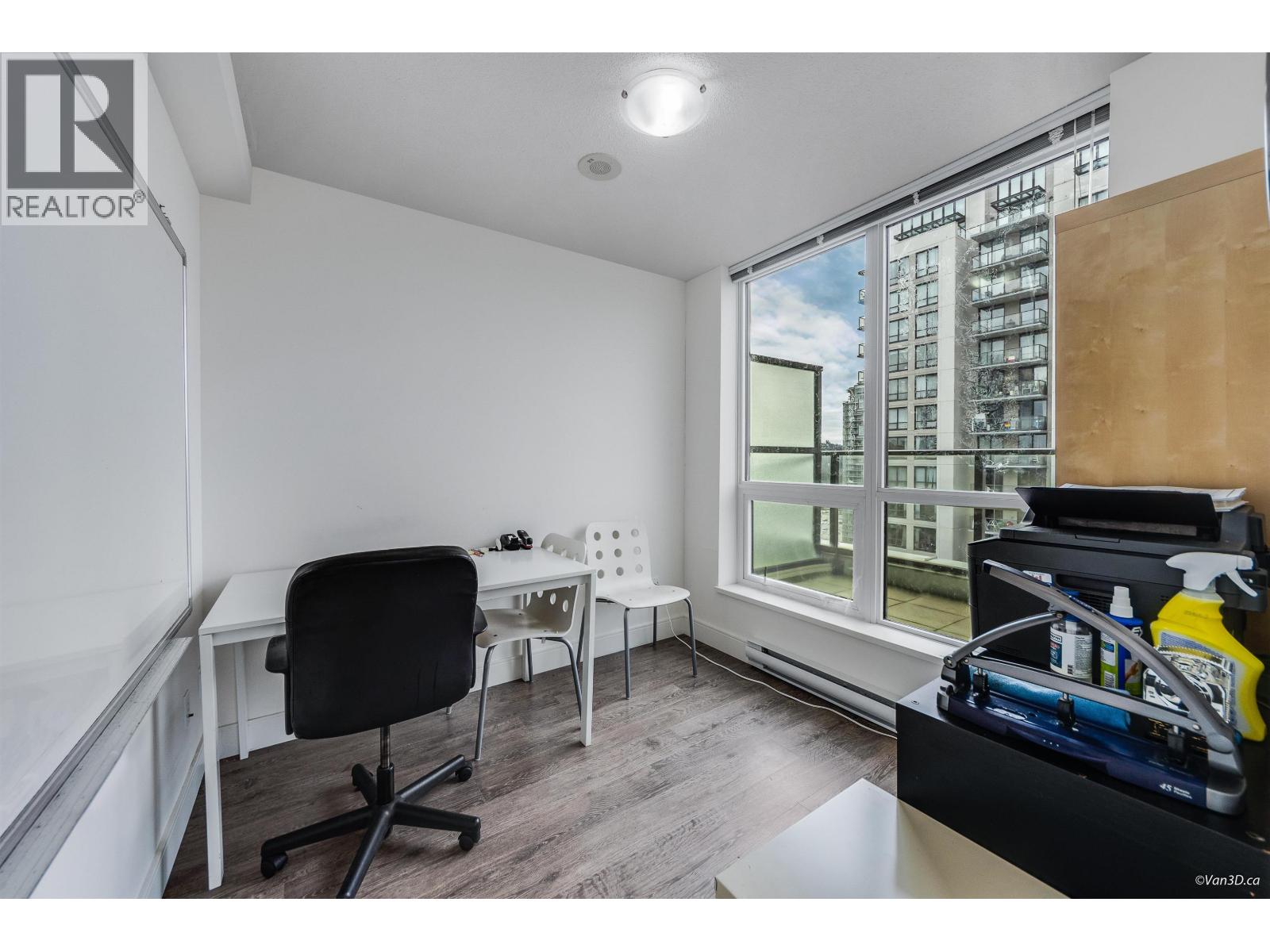 2208 3007 Glen Drive, Coquitlam, British Columbia  V3B 0L8 - Photo 19 - R2972734