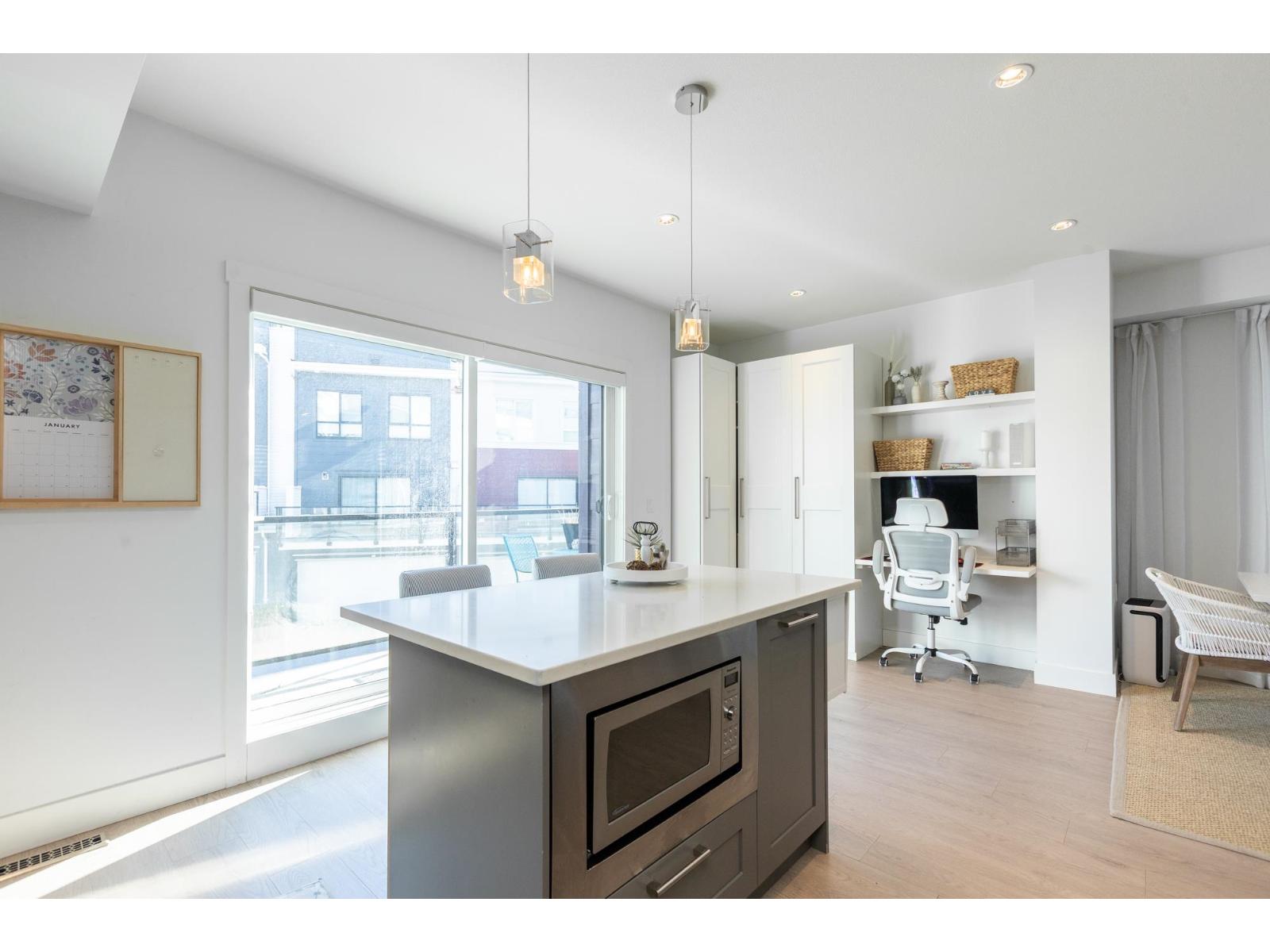 198 2277 Oak Meadows Drive, Surrey, British Columbia  V3Z 0W6 - Photo 14 - R3094068