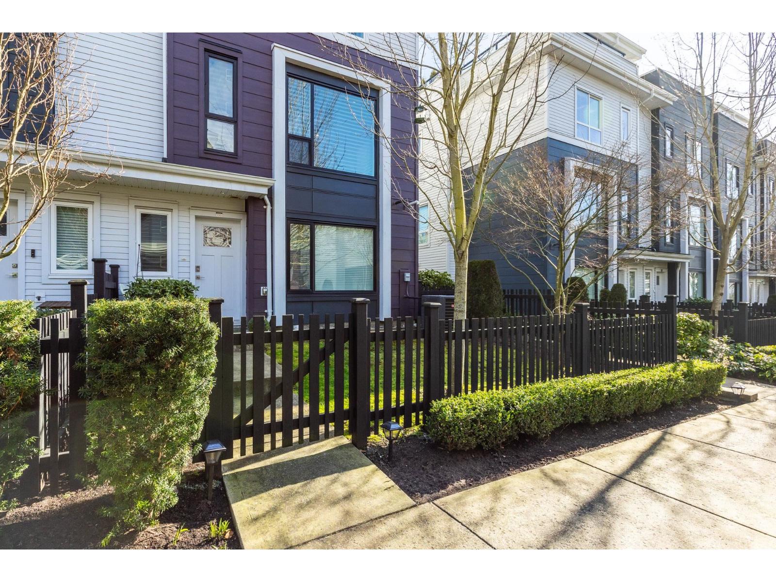 198 2277 Oak Meadows Drive, Surrey, British Columbia  V3Z 0W6 - Photo 3 - R3094068