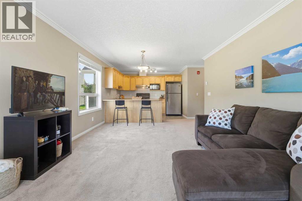 103, 128 Centre Avenue, Cochrane, Alberta  T4C 2K5 - Photo 6 - A2266383