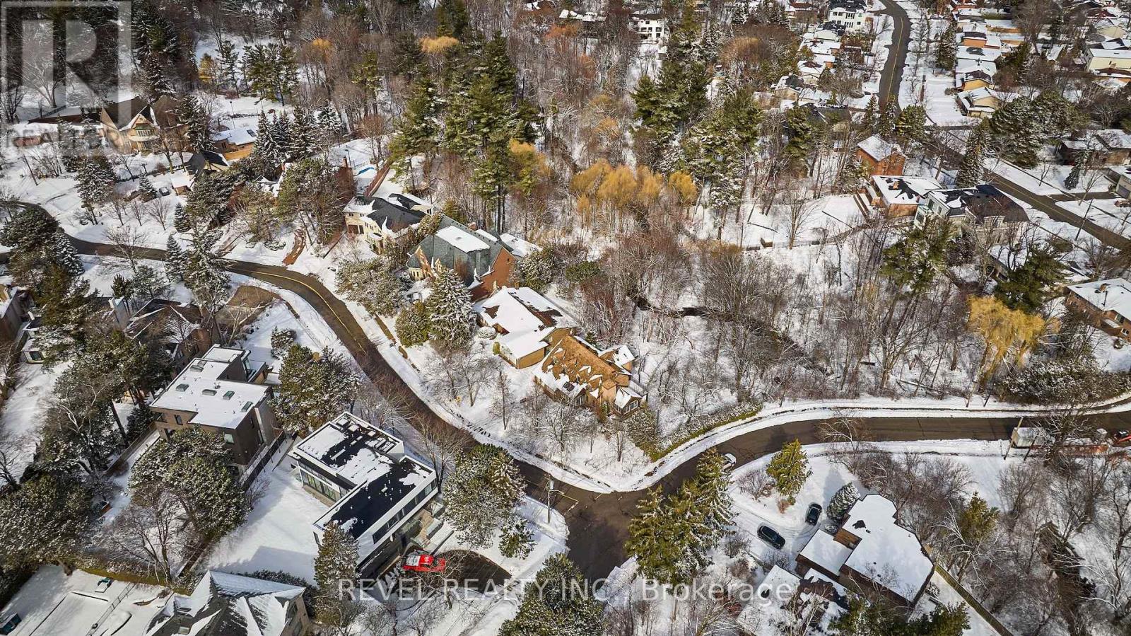 124 Forest Heights Boulevard, Toronto, Ontario  M2L 2K8 - Photo 5 - C12836894