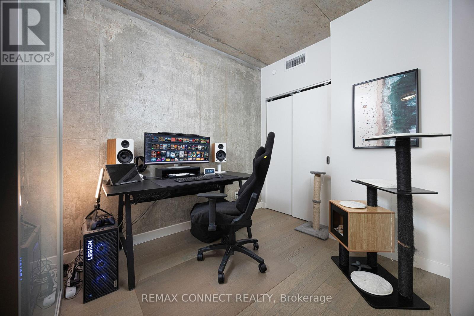 1216 - 111 Bathurst Street, Toronto, Ontario  M5V 0M9 - Photo 13 - C12836934