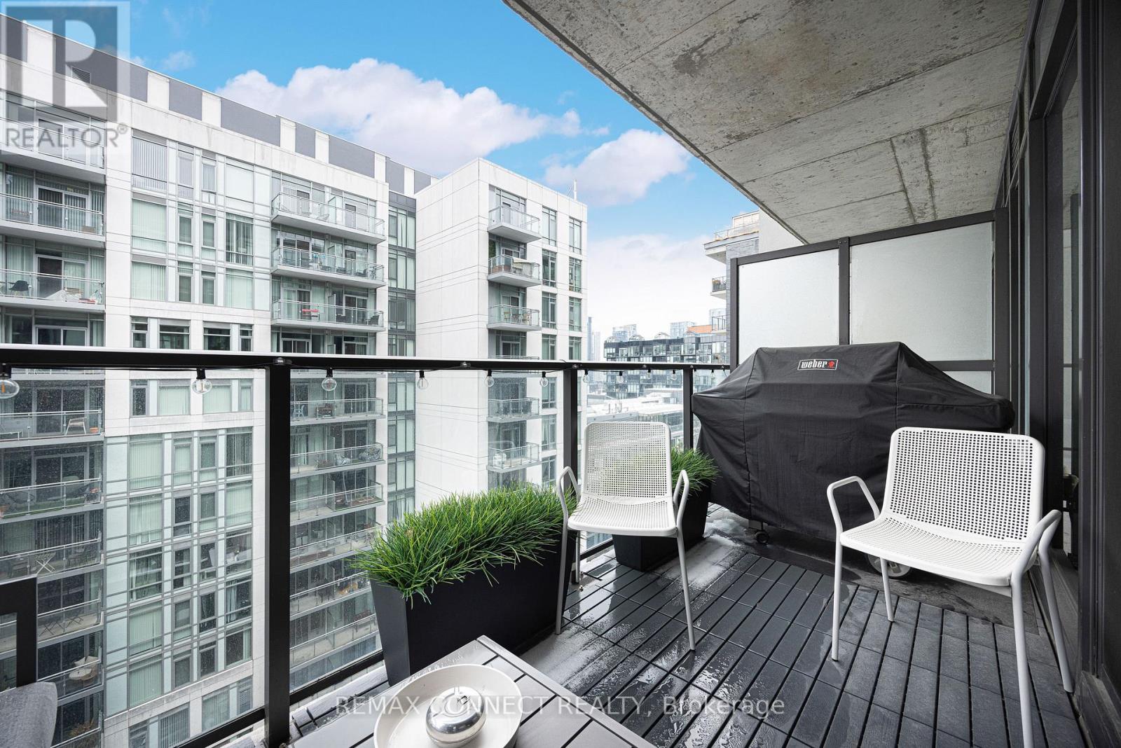 1216 - 111 Bathurst Street, Toronto, Ontario  M5V 0M9 - Photo 17 - C12836934