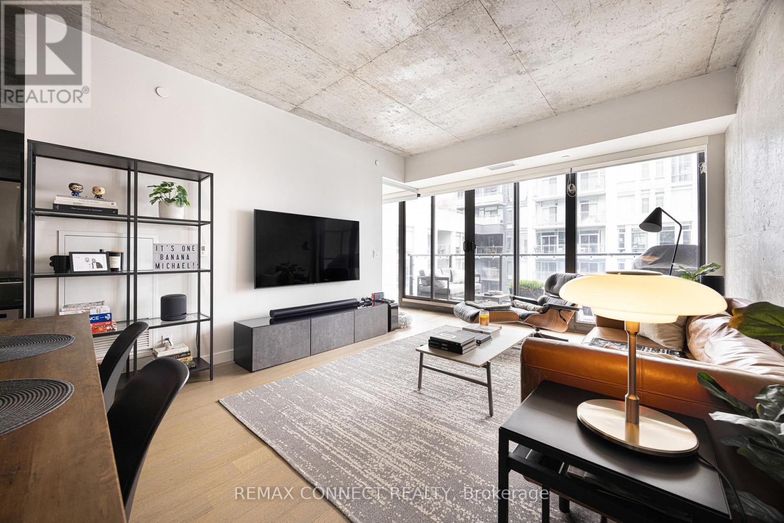 1216 - 111 Bathurst Street, Toronto, Ontario  M5V 0M9 - Photo 5 - C12836934