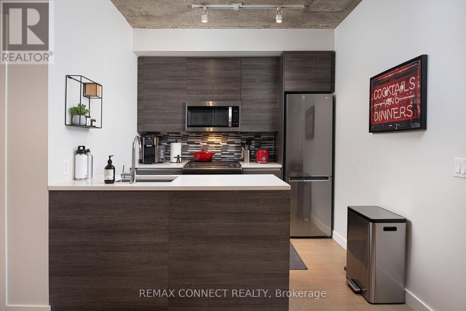 1216 - 111 Bathurst Street, Toronto, Ontario  M5V 0M9 - Photo 9 - C12836934