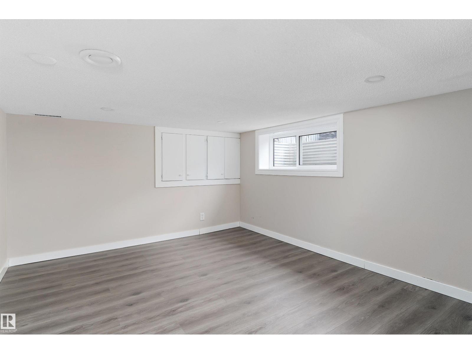 3214 71 St Nw, Edmonton, Alberta  T6K 1K9 - Photo 23 - E4475555