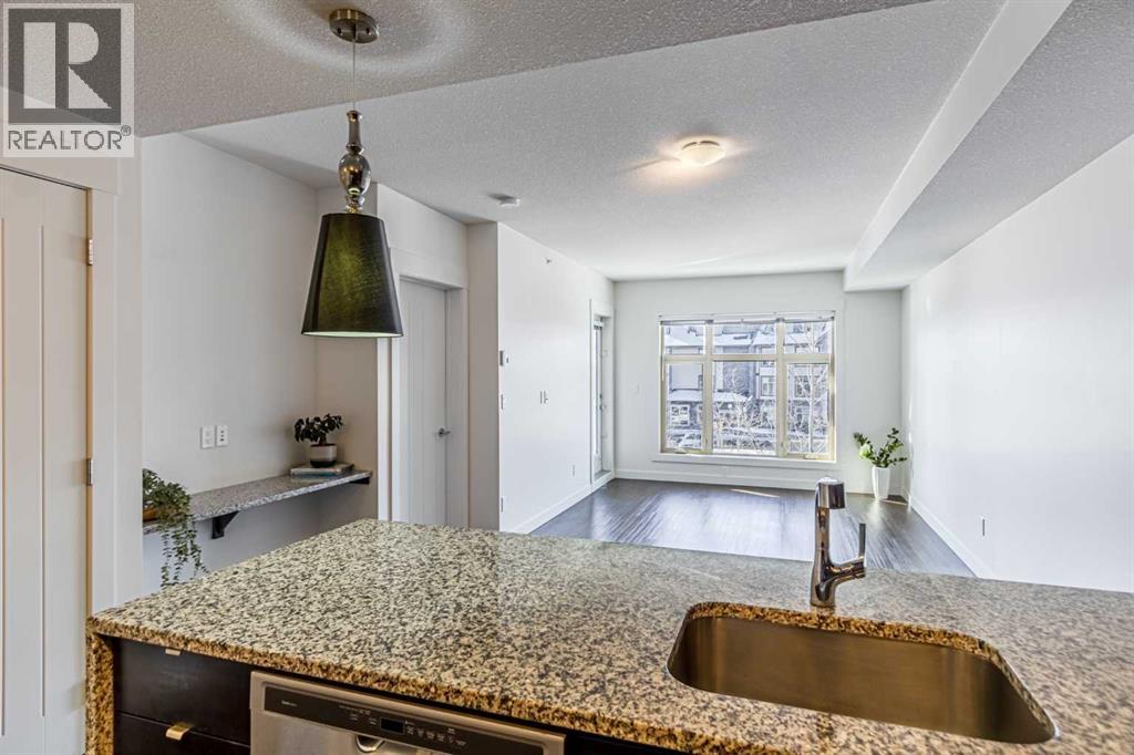 303, 45 Aspenmont Heights Sw, Calgary, Alberta  T3H 0E6 - Photo 8 - A2289830