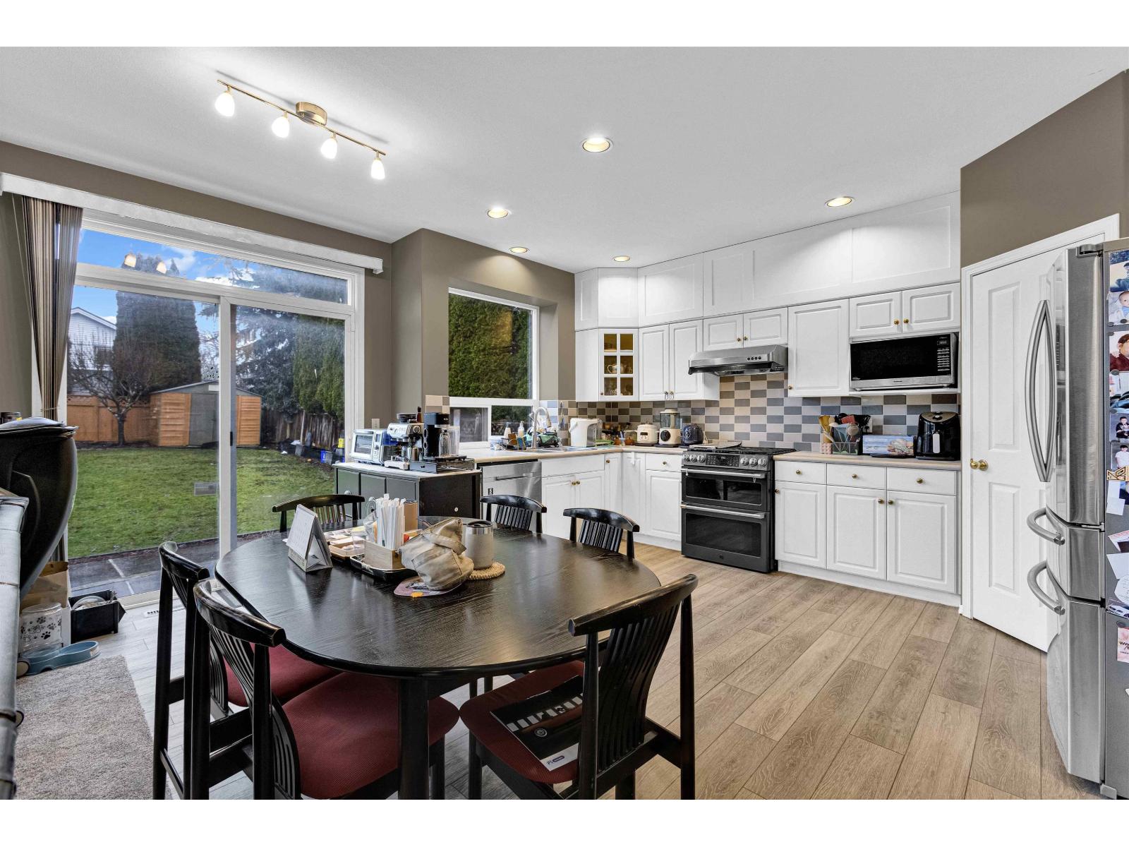 16977 83a Avenue, Surrey, British Columbia  V4N 4V1 - Photo 12 - R3083992