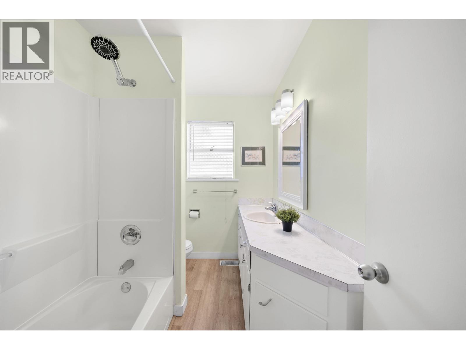 8431 Rosebank Crescent, Richmond, British Columbia  V7A 2K8 - Photo 12 - R3093124