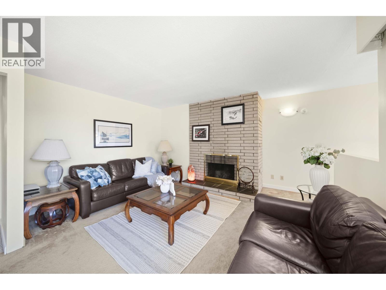 8431 Rosebank Crescent, Richmond, British Columbia  V7A 2K8 - Photo 3 - R3093124