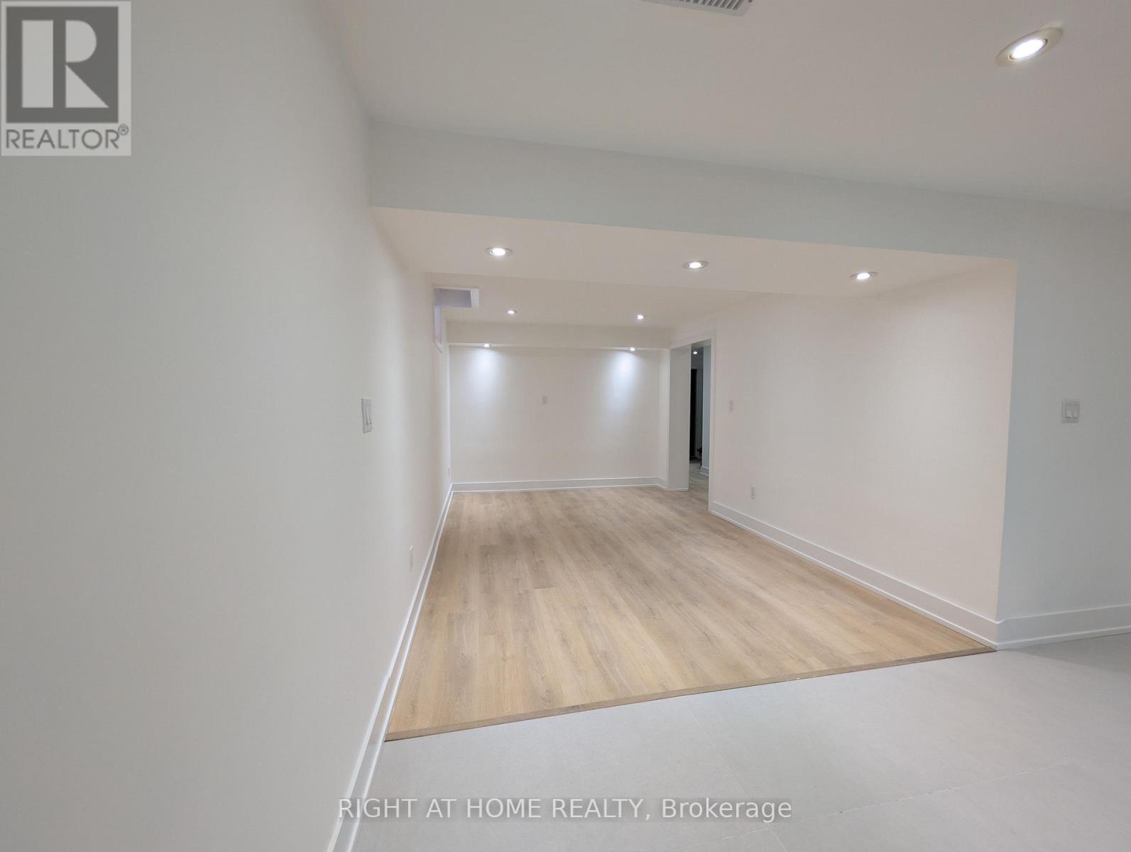 Basement - 27 Shale Drive, Ajax (Central West), Ontario  L1T 3V9 - Photo 4 - E12836872