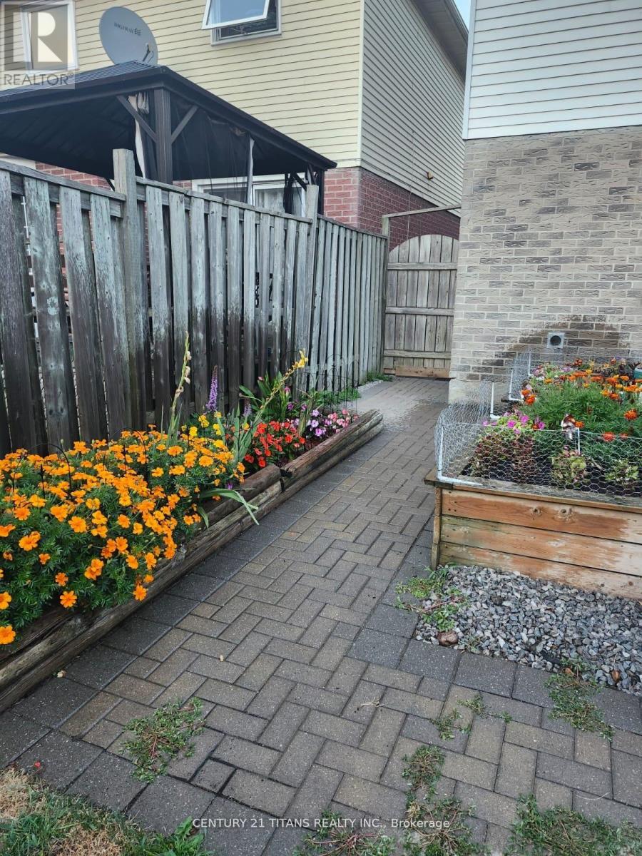 56 Barnes Drive, Ajax, Ontario  L1S 5G5 - Photo 7 - E12836944