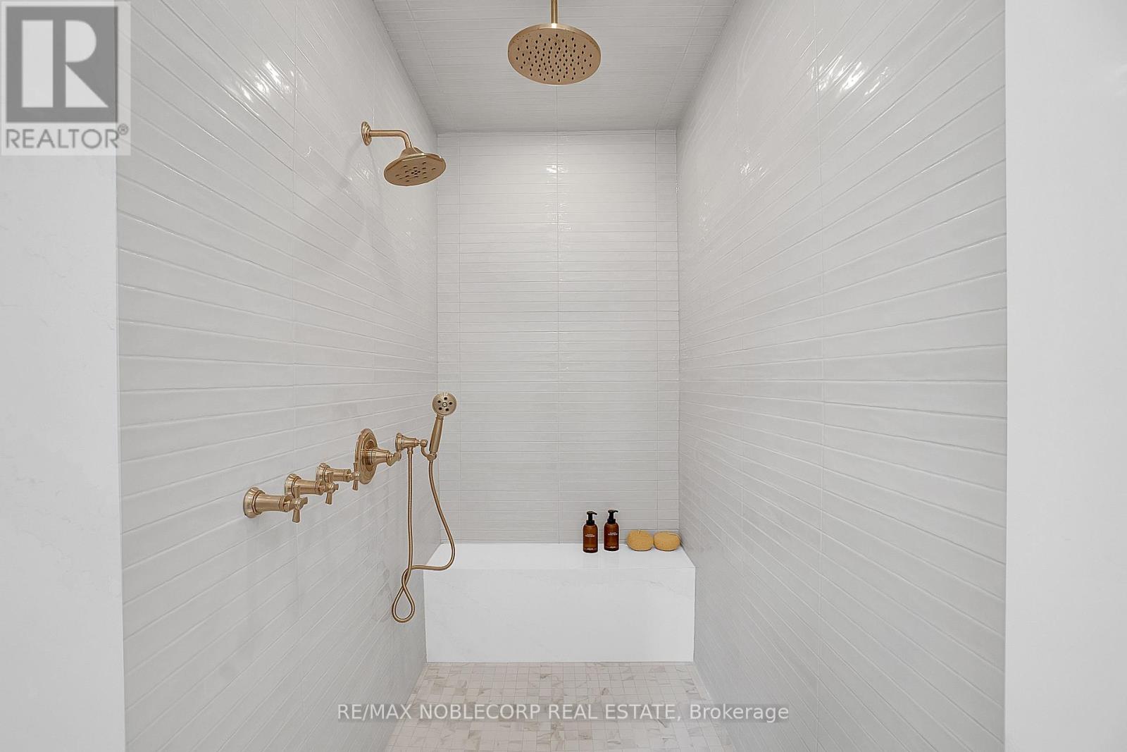 53b Puccini Drive, Richmond Hill, Ontario  L4E 2Y7 - Photo 31 - N12836840