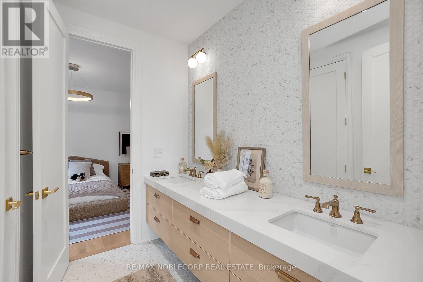 53b Puccini Drive, Richmond Hill, Ontario  L4E 2Y7 - Photo 35 - N12836840