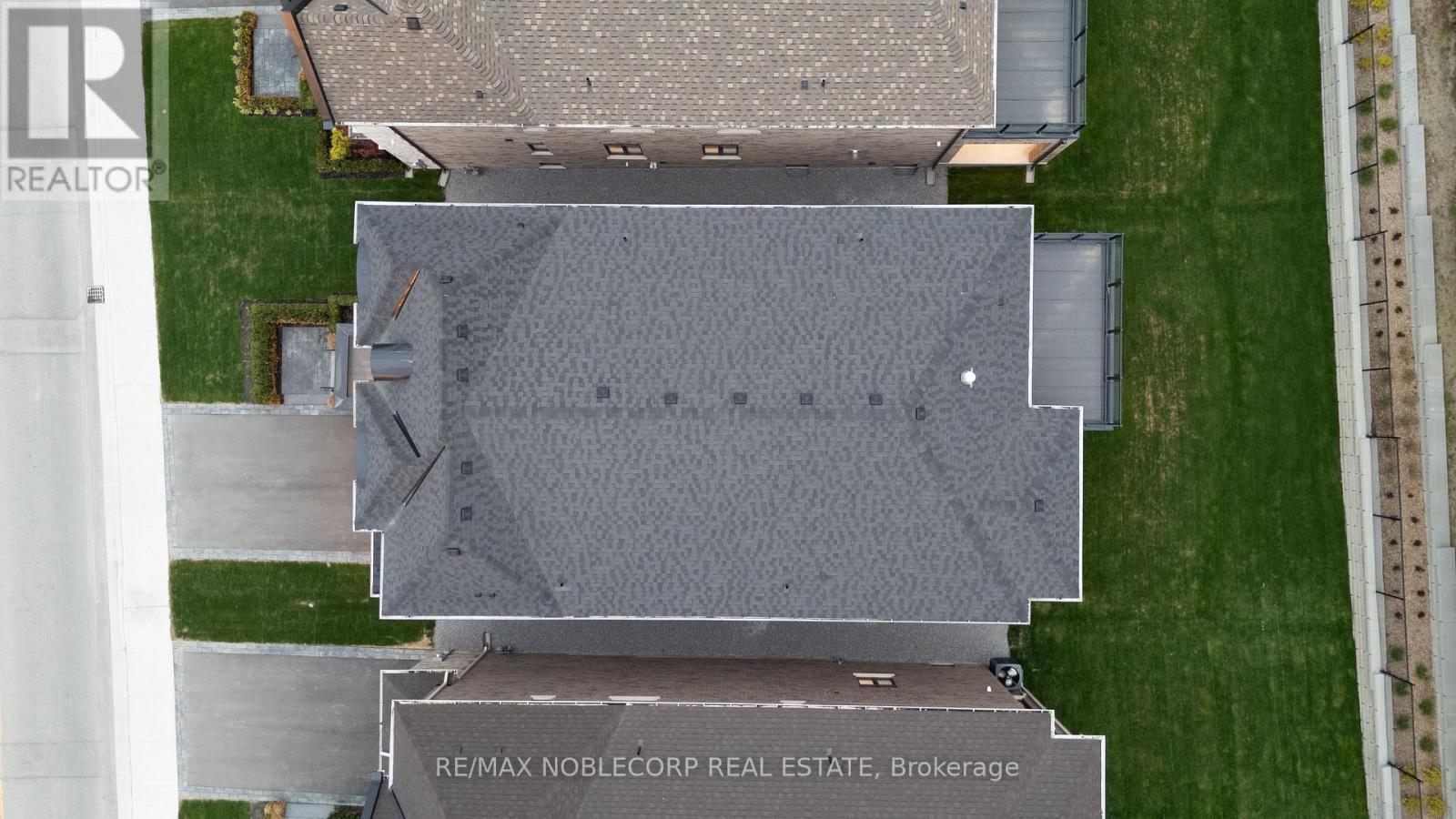 53b Puccini Drive, Richmond Hill, Ontario  L4E 2Y7 - Photo 43 - N12836840