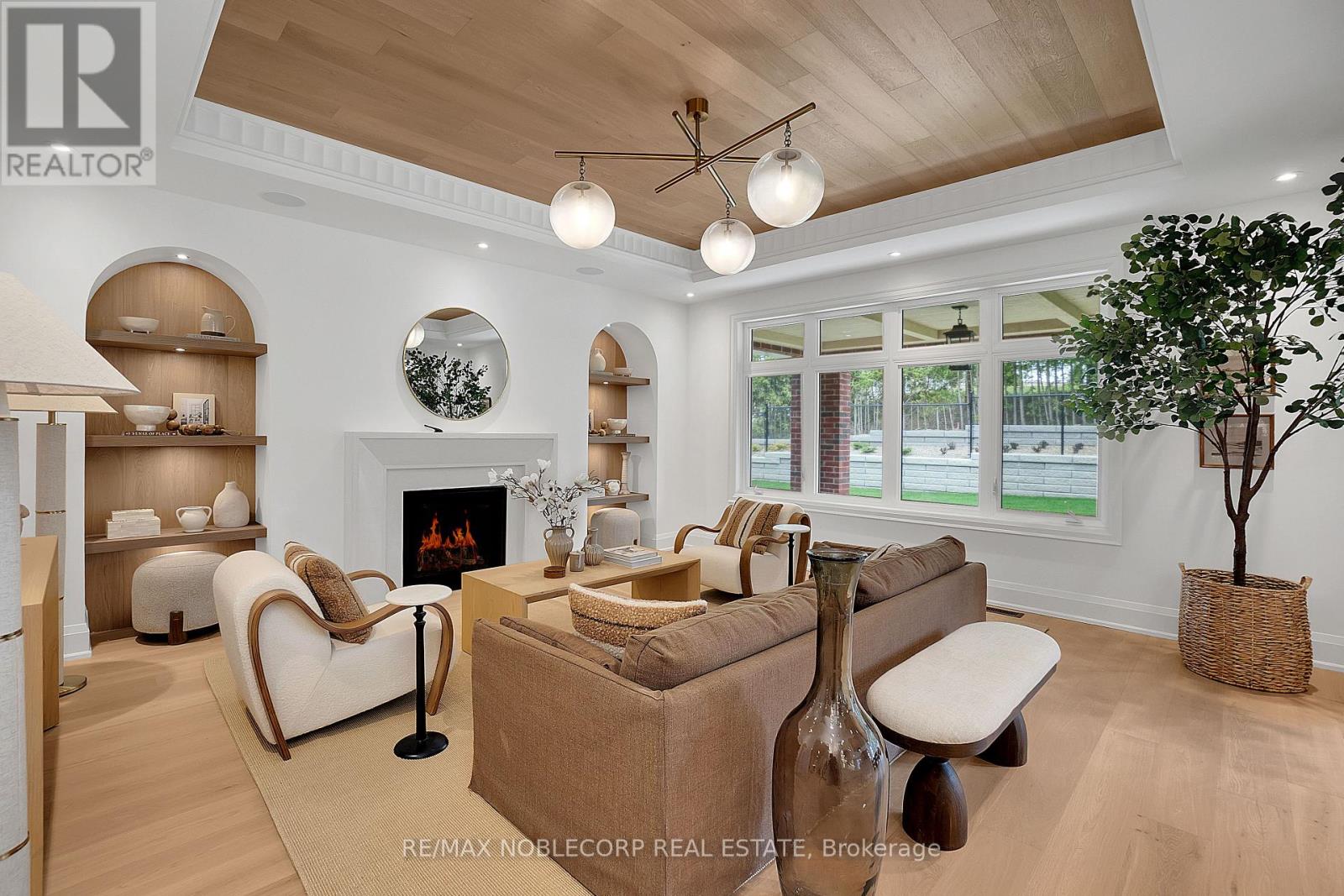 53b Puccini Drive, Richmond Hill, Ontario  L4E 2Y7 - Photo 9 - N12836840