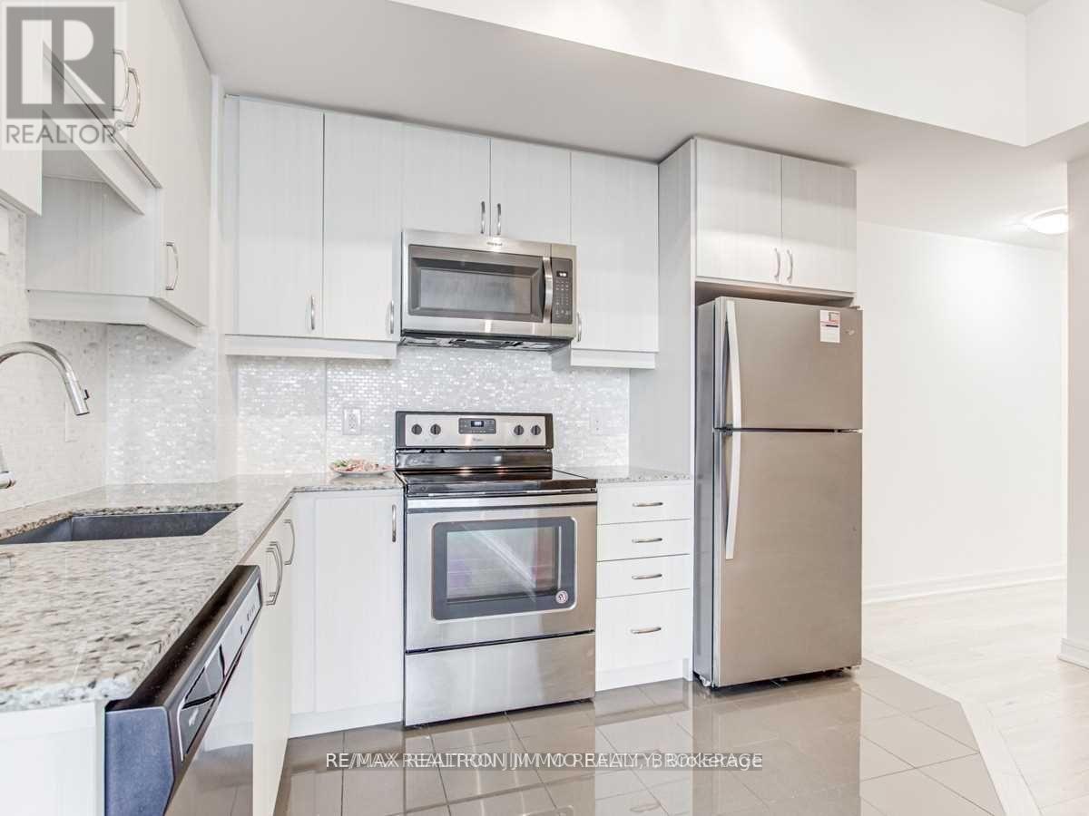 9199 Yonge Street, Richmond Hill (Langstaff), Ontario  L4C 1H7 - Photo 10 - N12836848