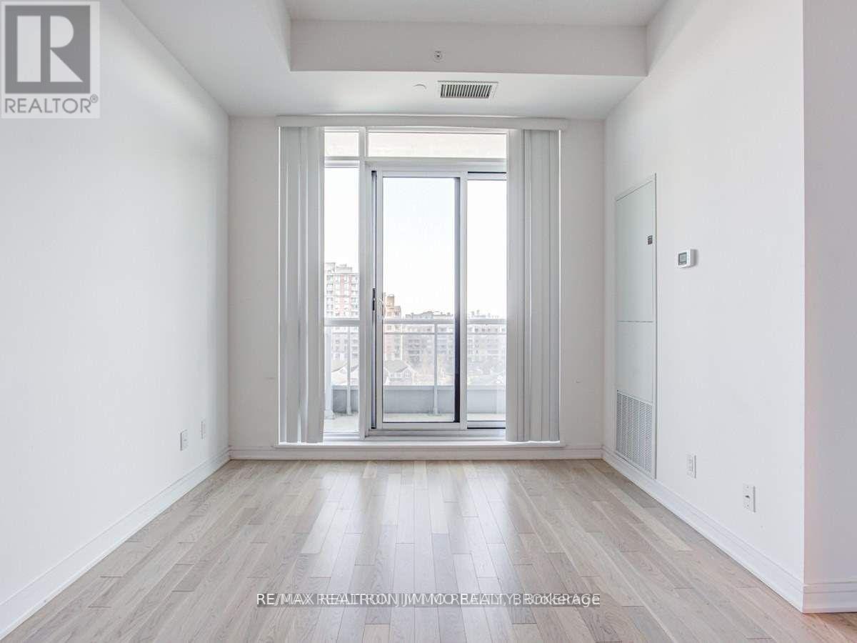 9199 Yonge Street, Richmond Hill (Langstaff), Ontario  L4C 1H7 - Photo 13 - N12836848