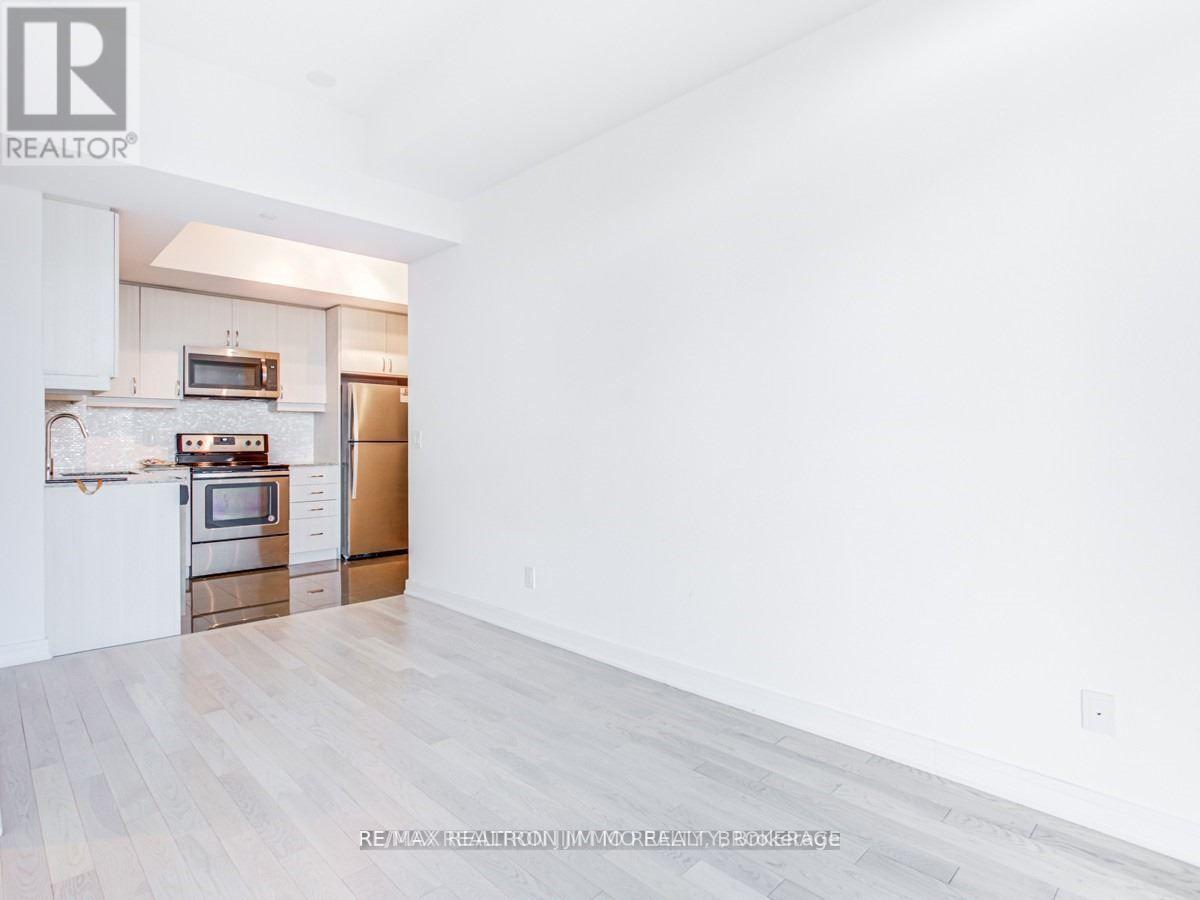 9199 Yonge Street, Richmond Hill (Langstaff), Ontario  L4C 1H7 - Photo 15 - N12836848