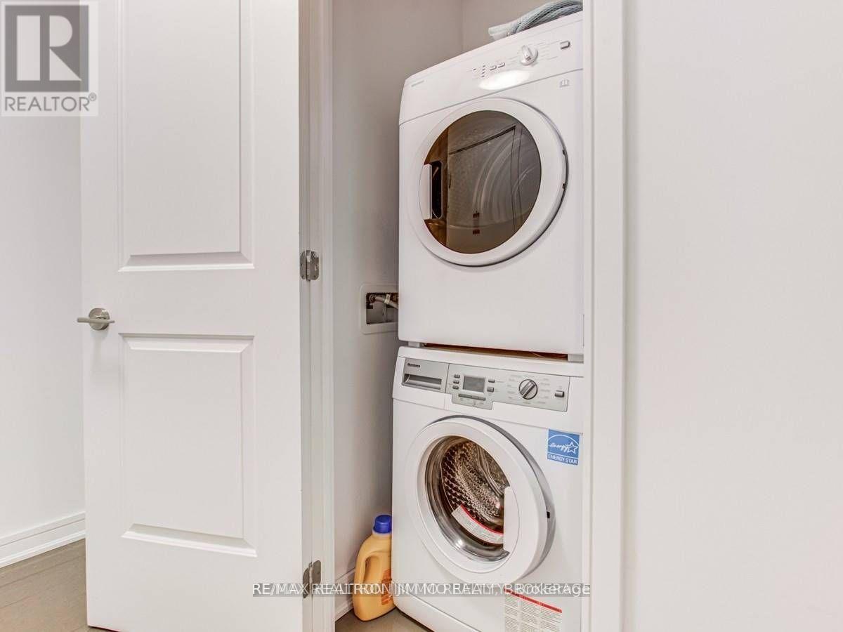 9199 Yonge Street, Richmond Hill (Langstaff), Ontario  L4C 1H7 - Photo 21 - N12836848