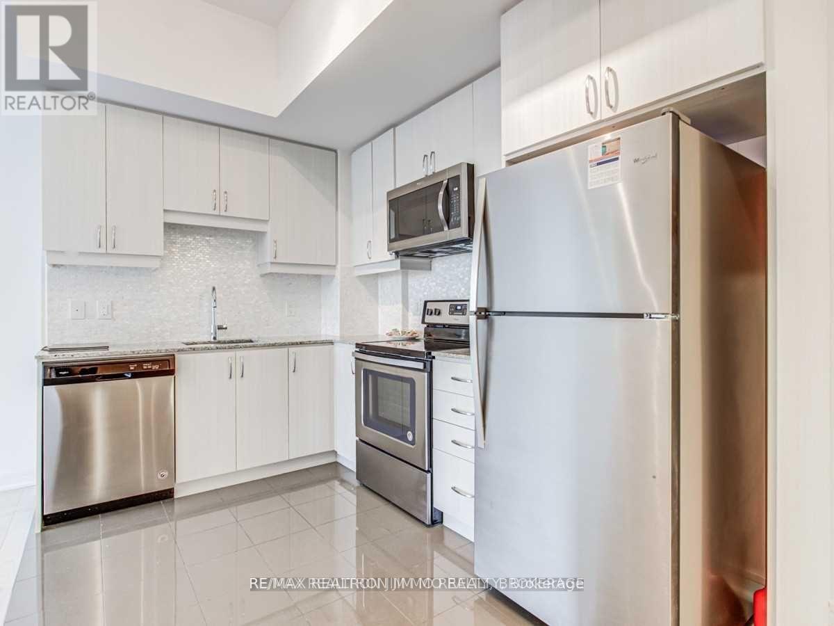 9199 Yonge Street, Richmond Hill (Langstaff), Ontario  L4C 1H7 - Photo 7 - N12836848