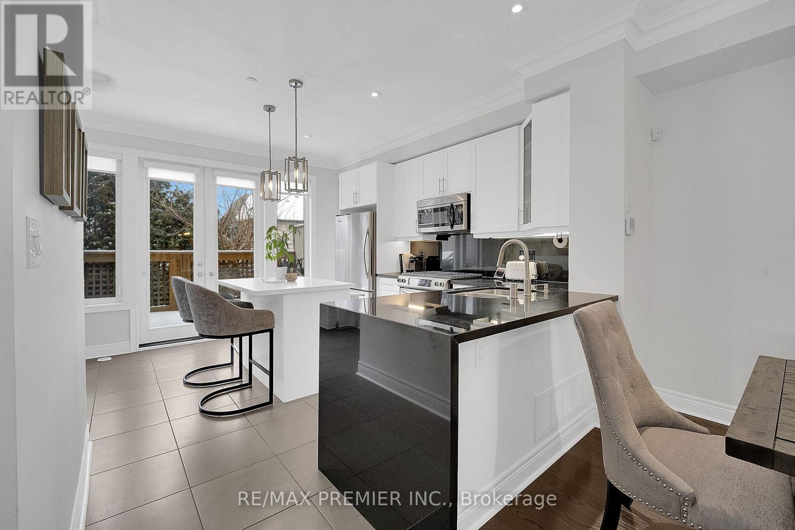 12 - 27 Powseland Crescent, Vaughan, Ontario  L4L 0C5 - Photo 6 - N12836882