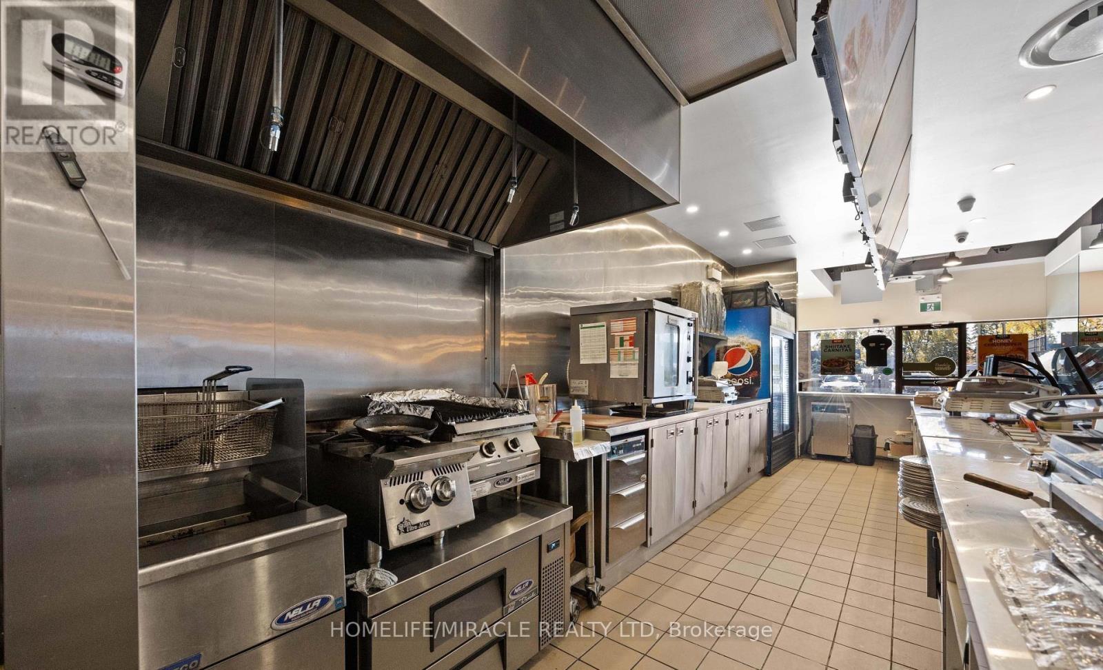 6 - 353 Duckworth Street, Barrie, Ontario  L4M 5C2 - Photo 10 - S12836868