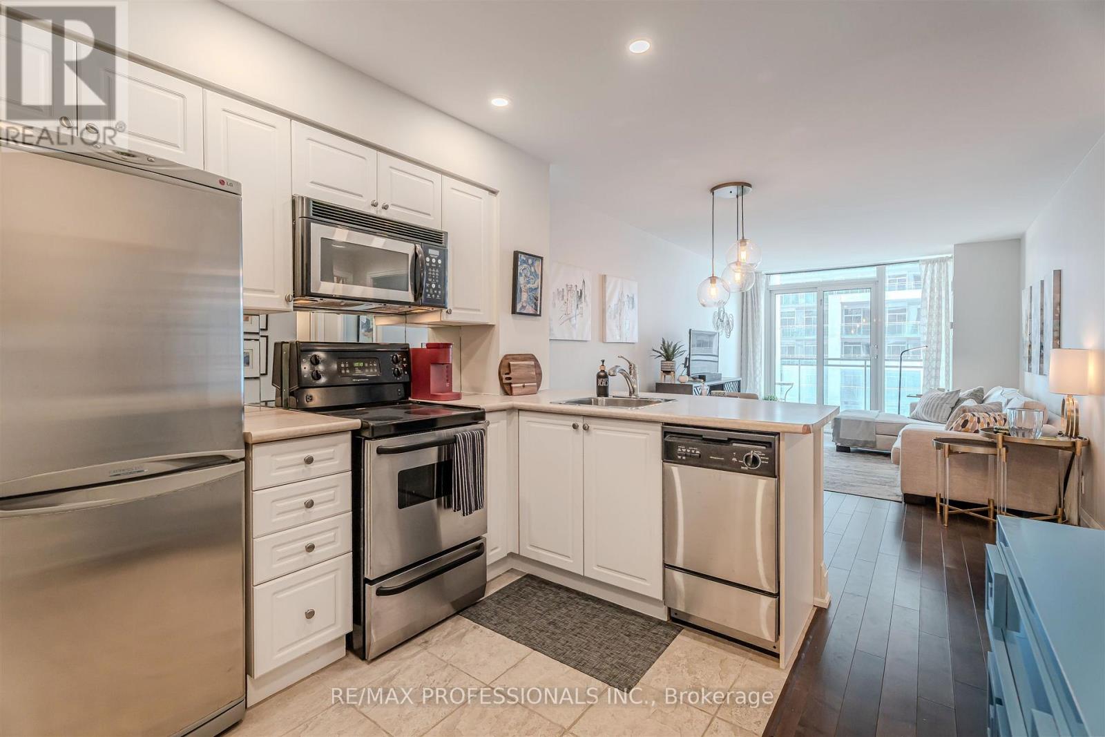 1515 - 2121 Lake Shore Boulevard W, Toronto, Ontario  M8V 4E9 - Photo 9 - W12836860