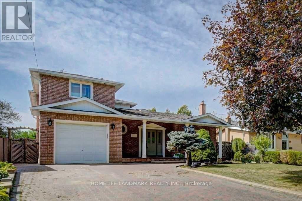 122 Verobeach Boulevard, Toronto, Ontario  M9M 1R1 - Photo 2 - W12836898