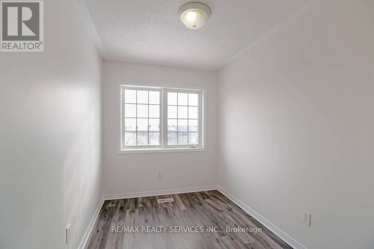 43 Denison Avenue, Brampton, Ontario  L6X 0T7 - Photo 27 - W12836900