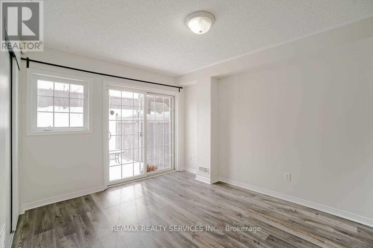 43 Denison Avenue, Brampton, Ontario  L6X 0T7 - Photo 5 - W12836900