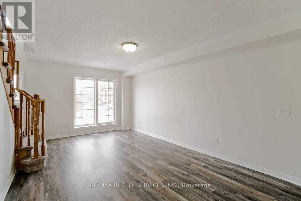 43 Denison Avenue, Brampton, Ontario  L6X 0T7 - Photo 8 - W12836900