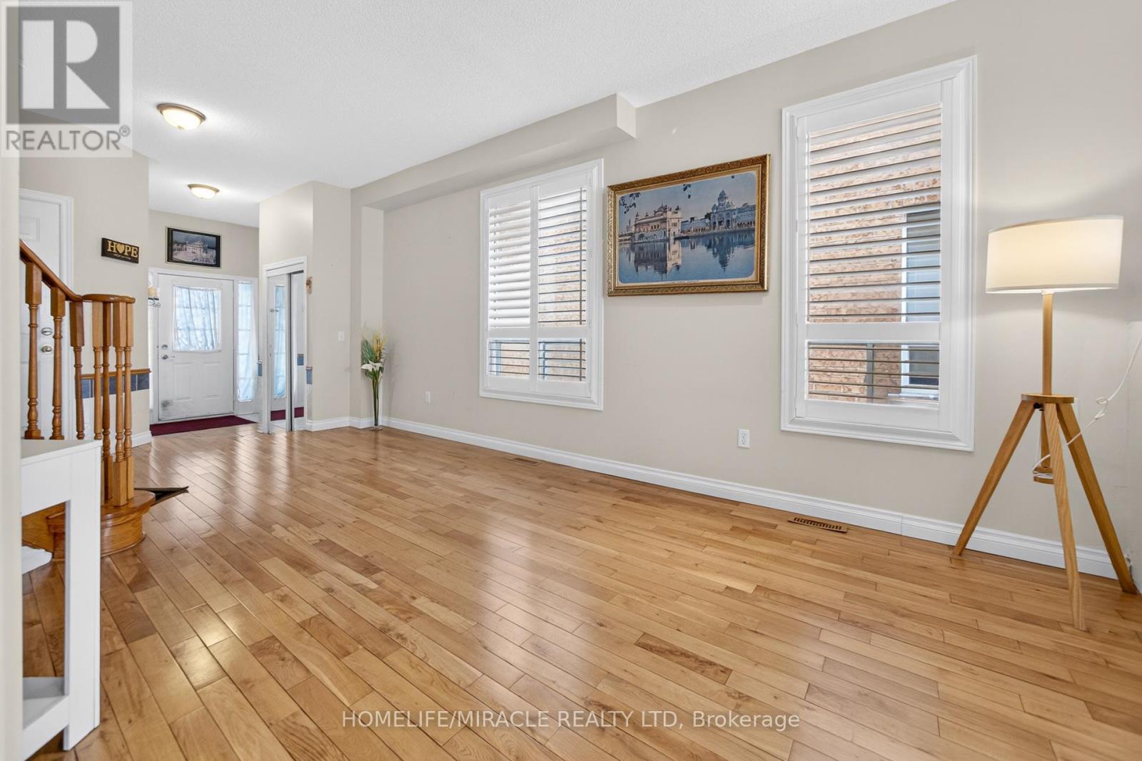 967 Ledbury Crescent, Mississauga, Ontario  L5V 2R3 - Photo 7 - W12836910